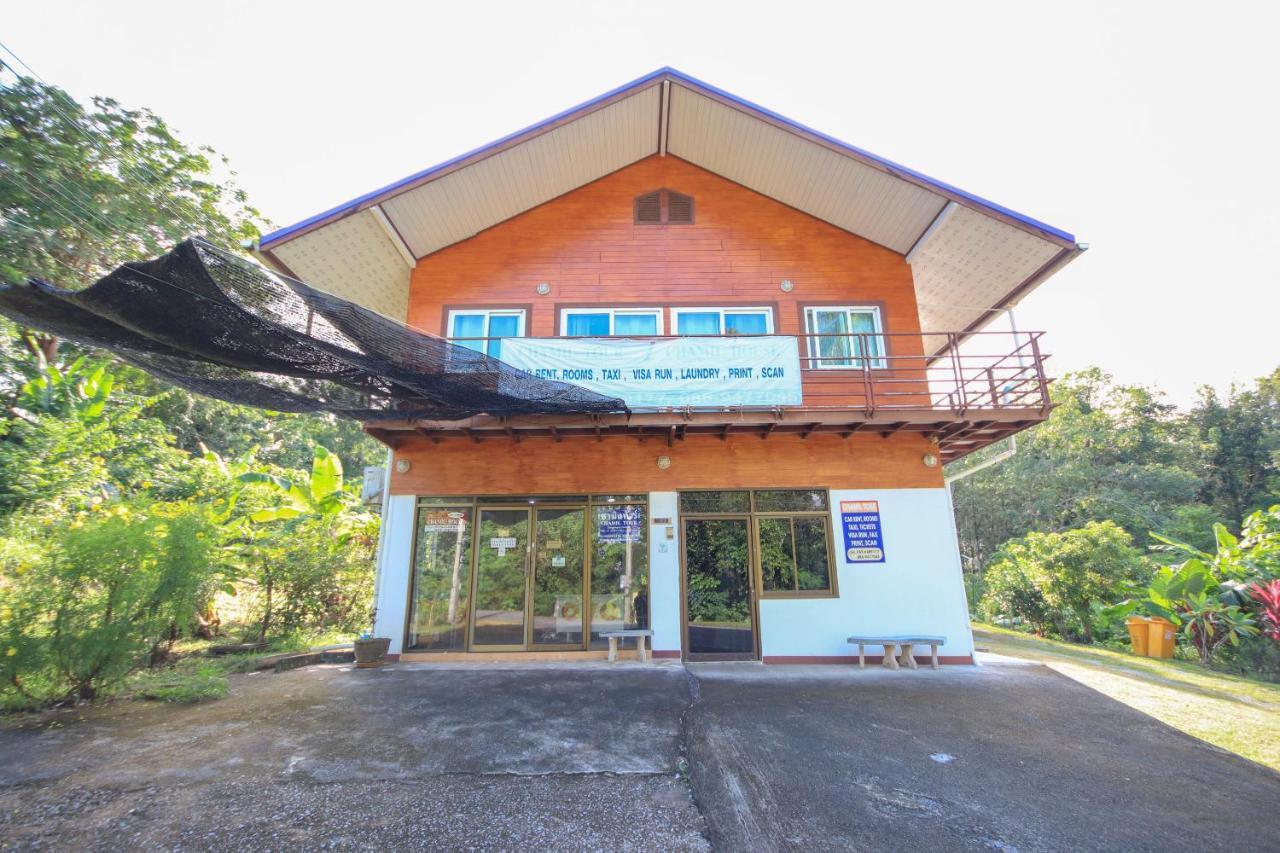 Hotel Oyo 75373 Chamil House à Nai Harn Extérieur photo