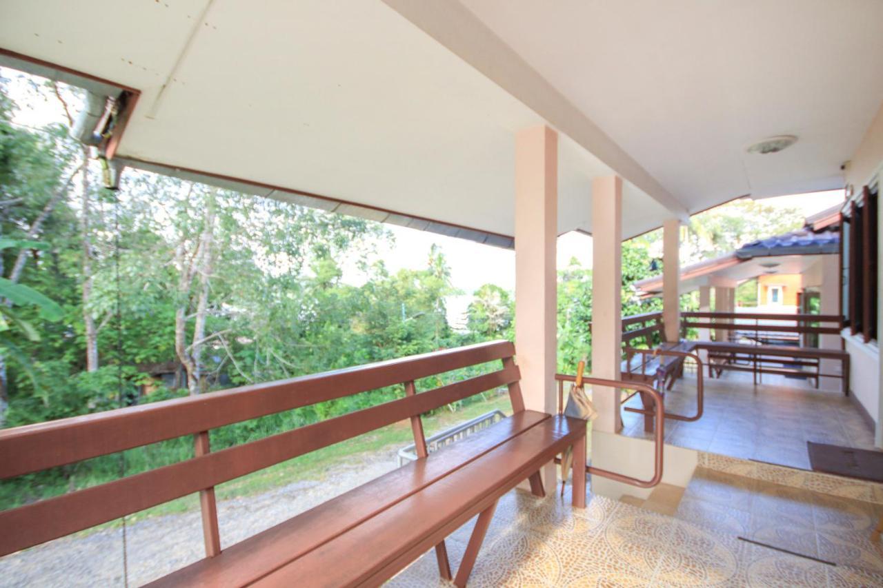 Hotel Oyo 75373 Chamil House à Nai Harn Extérieur photo