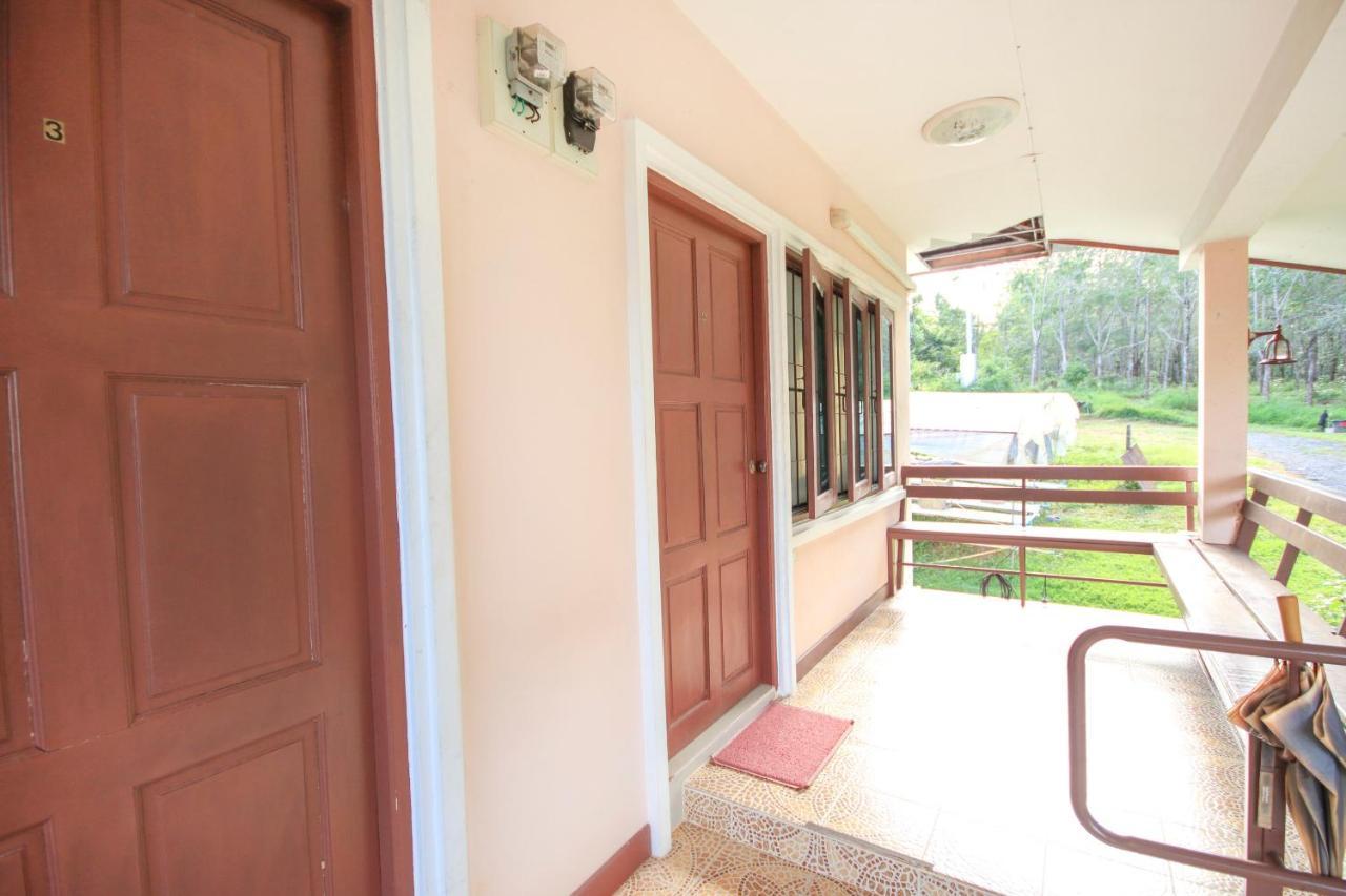 Hotel Oyo 75373 Chamil House à Nai Harn Extérieur photo